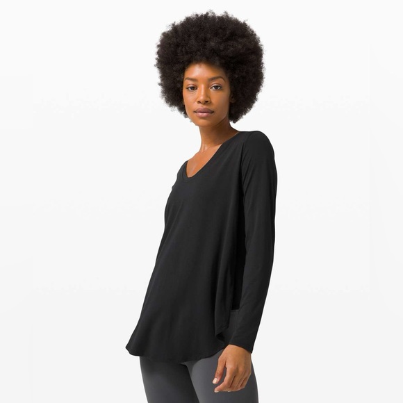 NWT Lululemon Long Sleeve - Picture 1 of 5